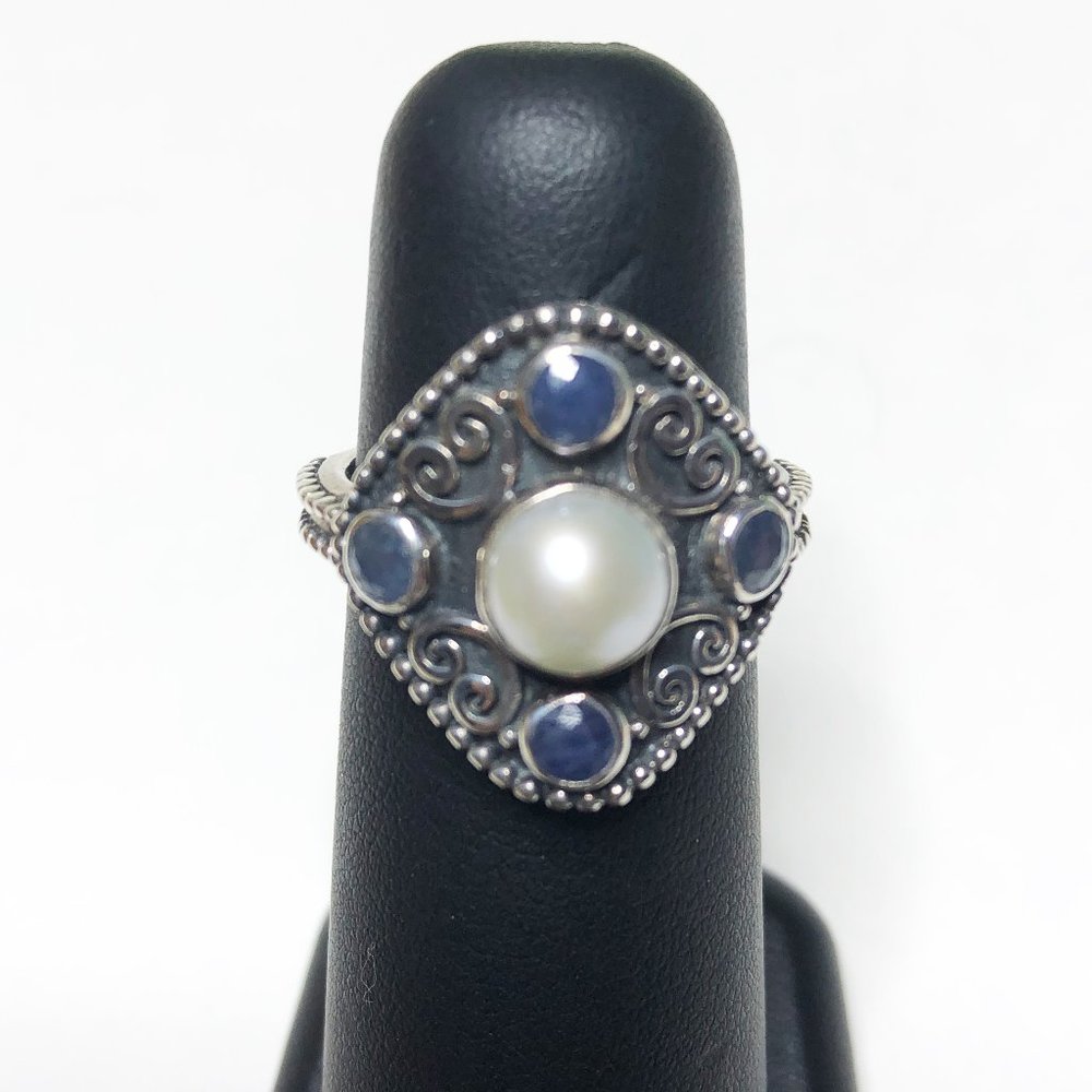 Sterling Ring with a Pearl and 4 Lapis Accents